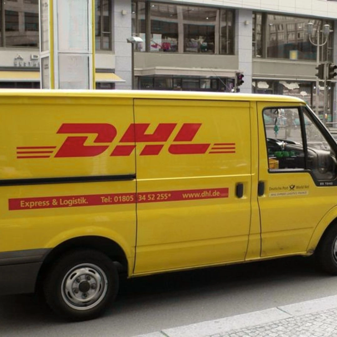 DHL Express Tracking Features